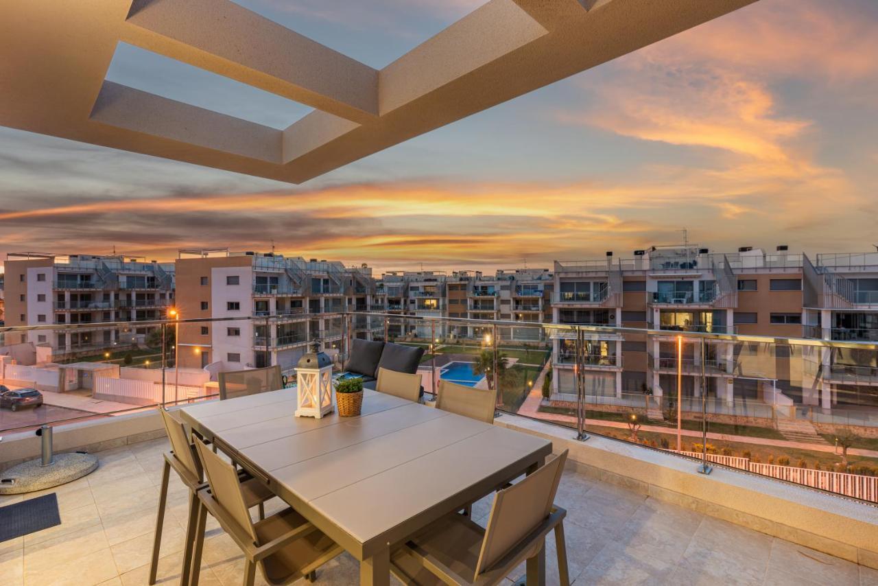 La Zenia Cocoon - Luxury Penthouse With Jacuzzi, 2 Pools, Indoor Heated Pool, Sauna, Gym, Playstation Daire Dehesa de Campoamor  Dış mekan fotoğraf