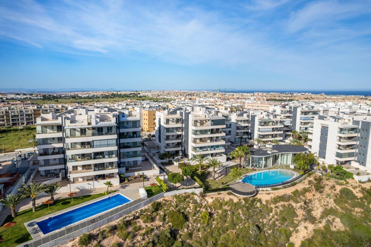 La Zenia Cocoon - Luxury Penthouse With Jacuzzi, 2 Pools, Indoor Heated Pool, Sauna, Gym, Playstation Daire Dehesa de Campoamor  Dış mekan fotoğraf